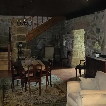 Casa Do Outeiro Da Ribeira * 세로리코데바스토